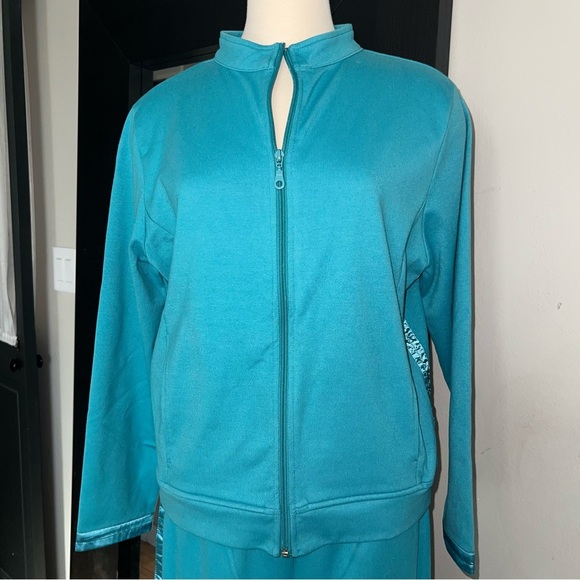 Monterey Bay 2-Piece Women’s Teal Sweatsuit – Size Medium - Picture 4 of 13